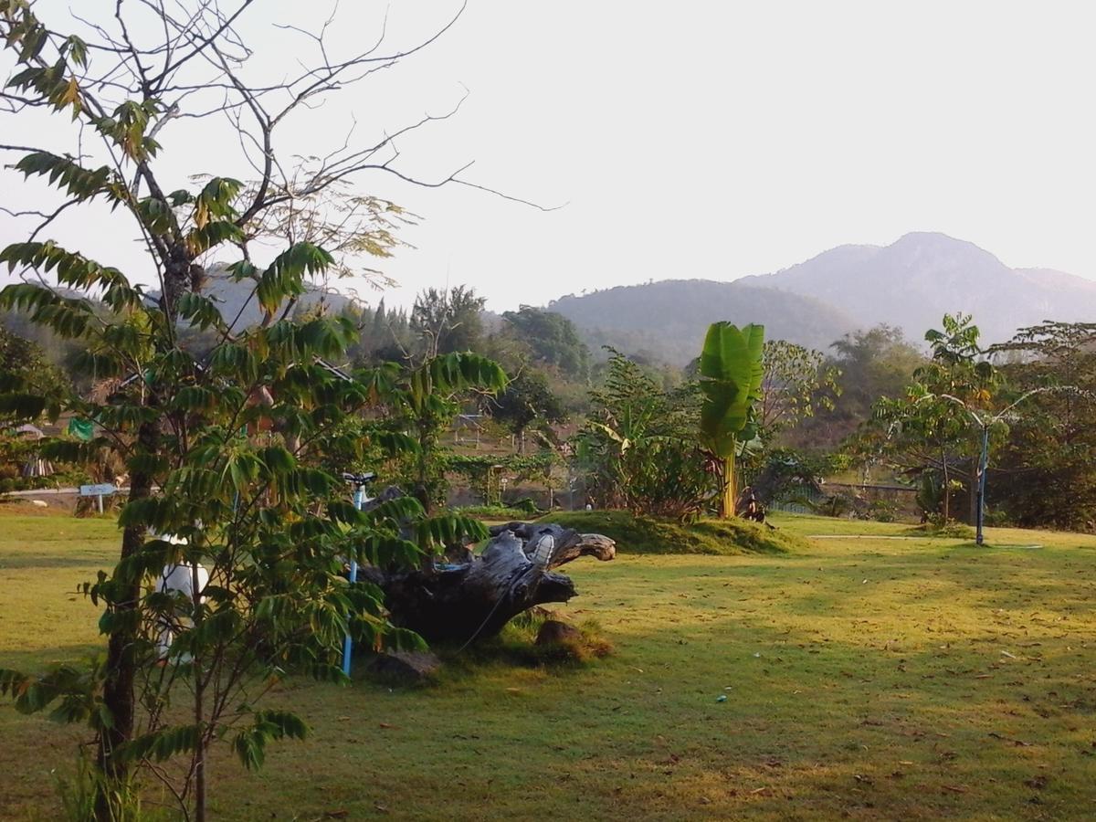 Kum Nangpaya Hotel Kaeng Kachan Exterior foto